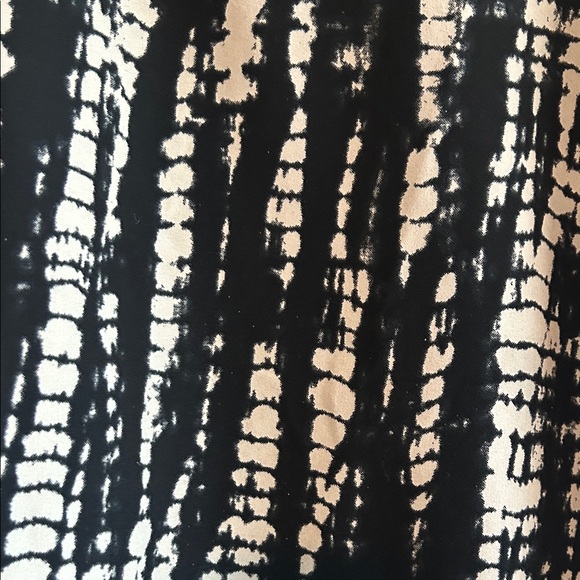 Navy and White Women's Top - Picture 6 of 9